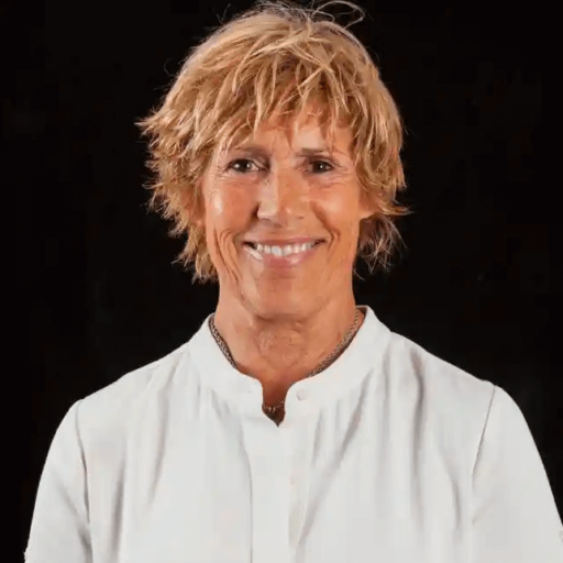 Episode 174- Diana Nyad on Never Giving Up on Your Dreams